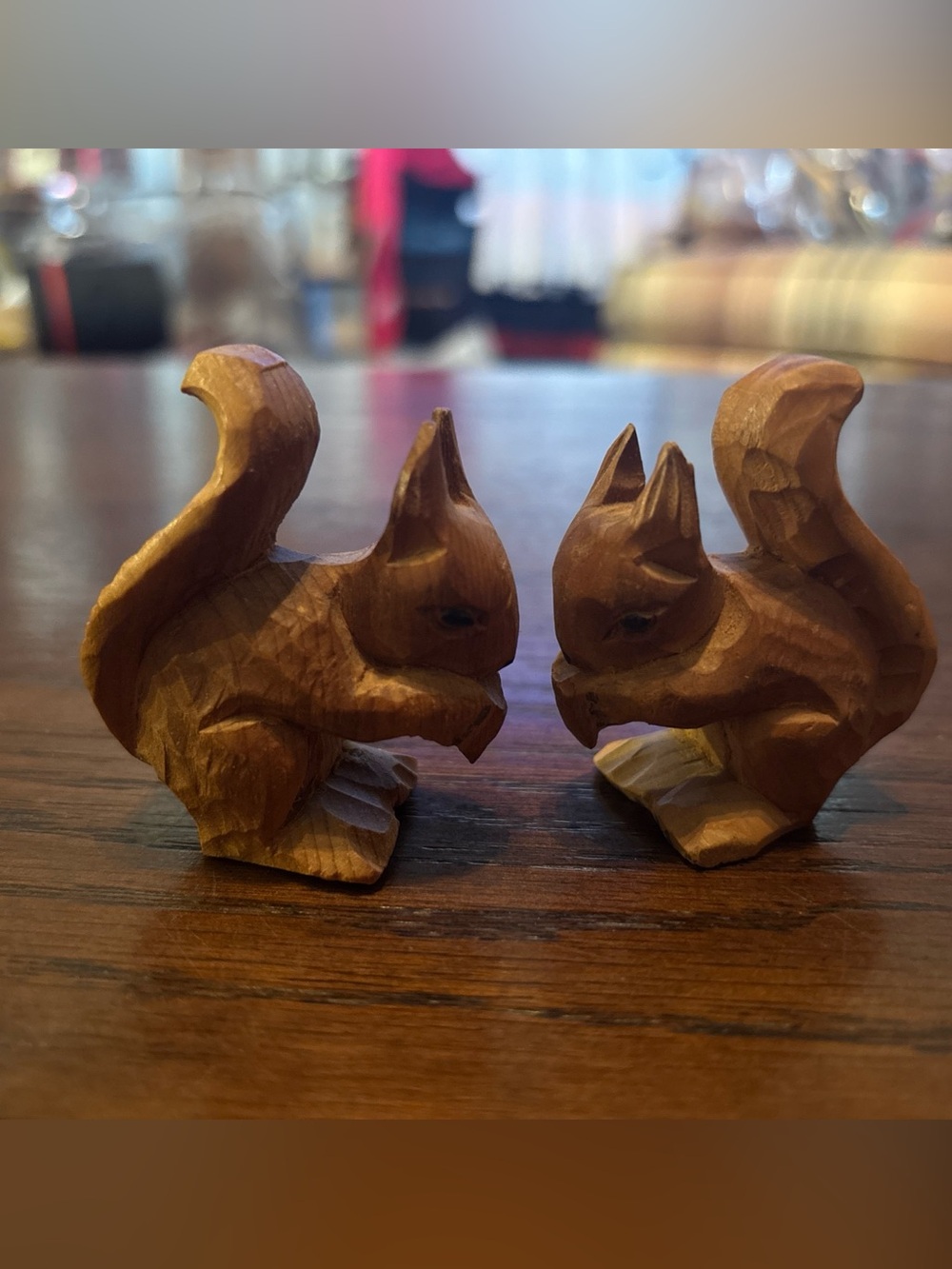 Vintage Pair Hand Carved Wood Squirrel Figurines Folk Art Nut Acorn Miniature